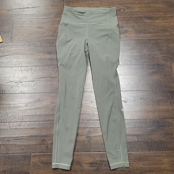 Lululemon Swift Speed High-Rise Tight 28" in Green Size 6 - Picture 2 of 7